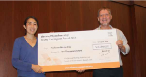 President-elect Franck Dayan presented Nicole with the Elsevier/Phytochemistry Young Investigator AwardElsevier/Phytochemistry Young Investigator AwardElsevier/Phytochemistry Young Investigator Award