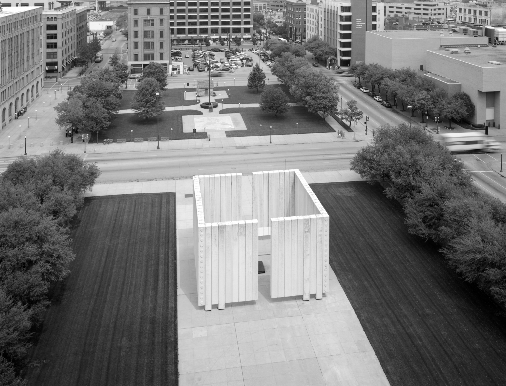 Figure 12.3 Philip Johnson’s Kennedy Memorial Plaza from Dallas County Courthouse Roof. Bryan Cabin is in the distance. © 1999 Paul Hester, from a project by Frank D. Welch, published as Philip Johnson & Texas, University of Texas Press.